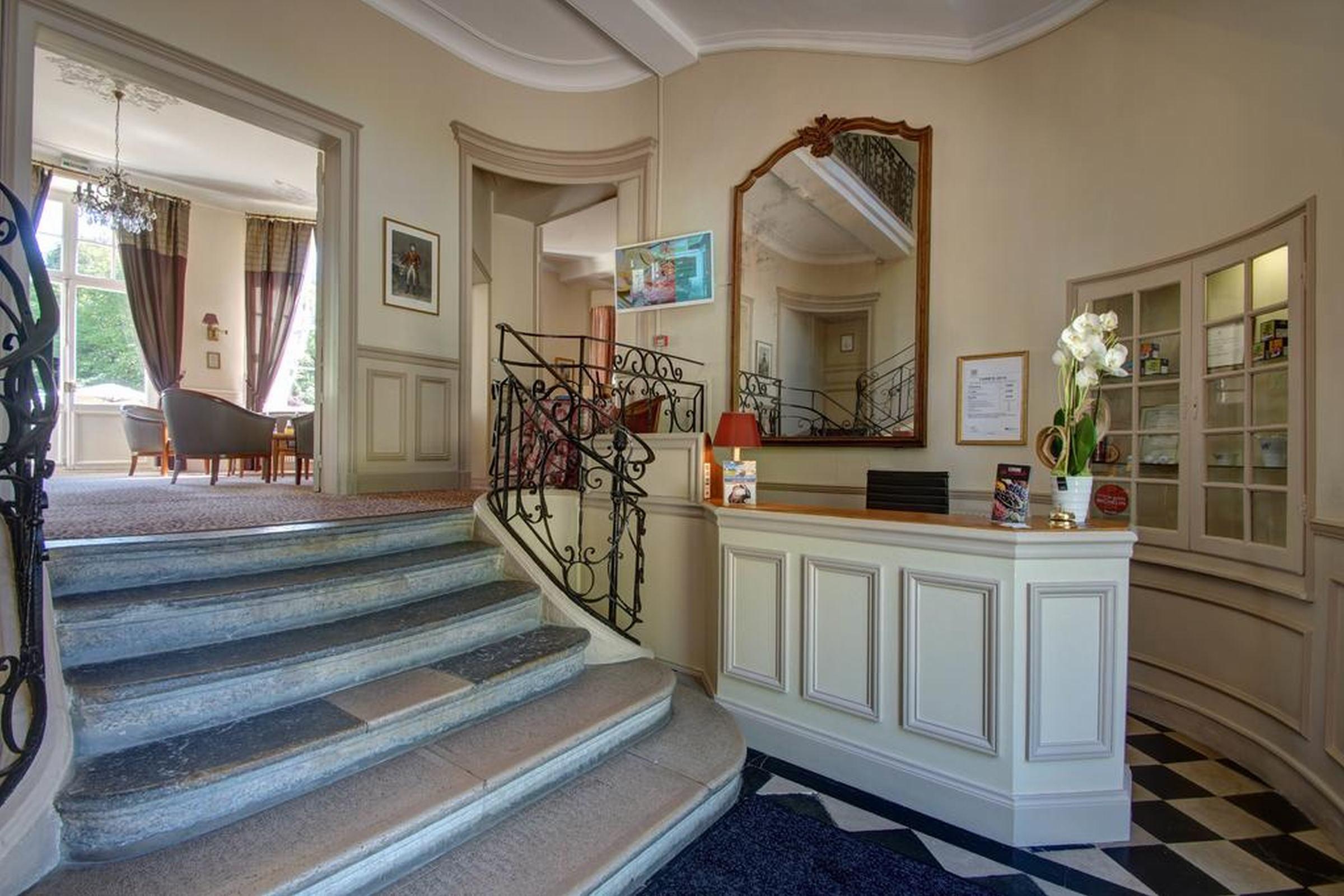 Hotel Chateau Clery Hesdin-lʼAbbé 外观 照片