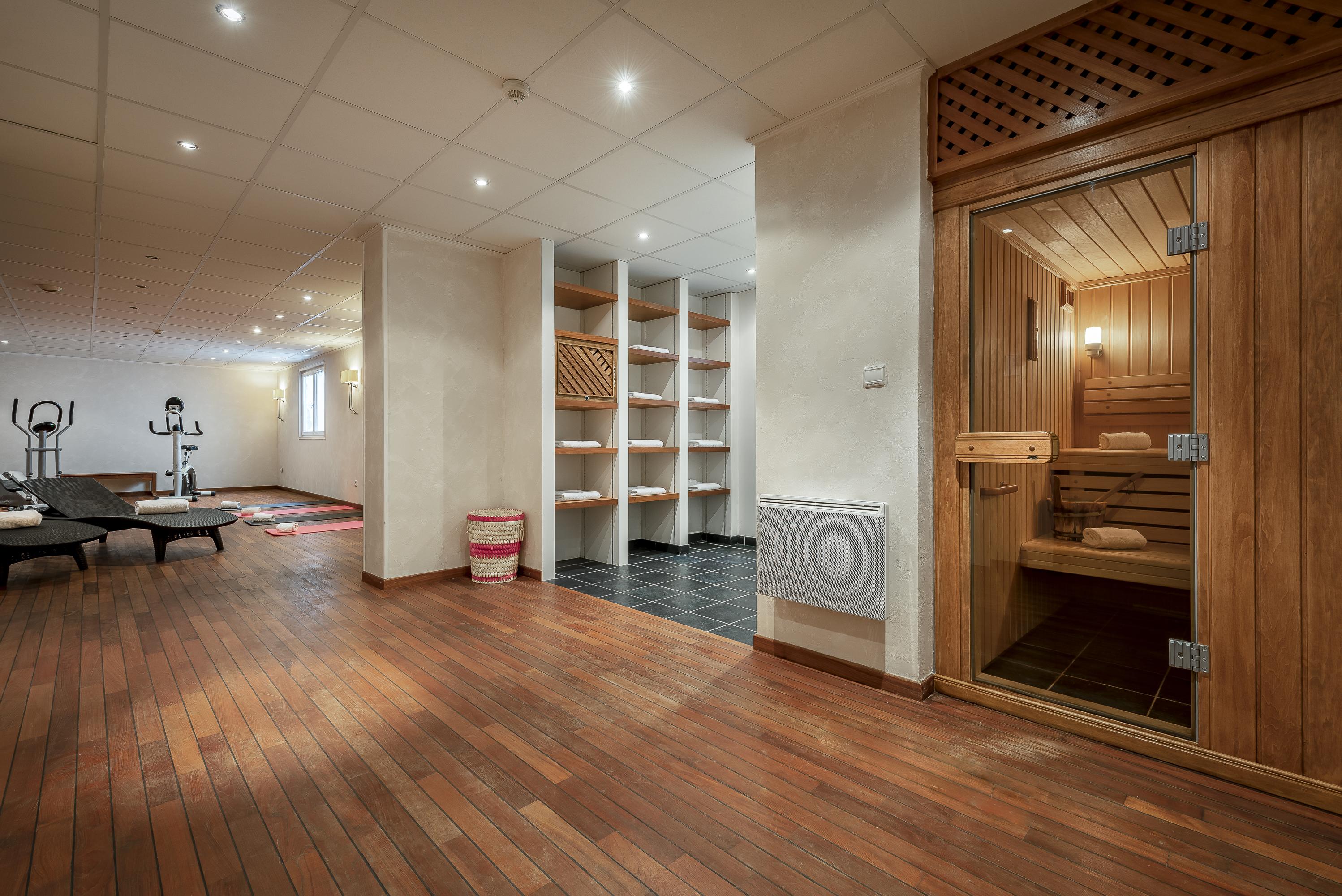 Hotel Chateau Clery Hesdin-lʼAbbé 外观 照片